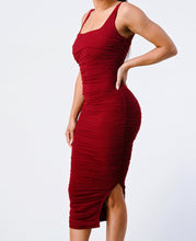 Load image into Gallery viewer, Evelyn Ruched Midi Dress (Burgundy)
